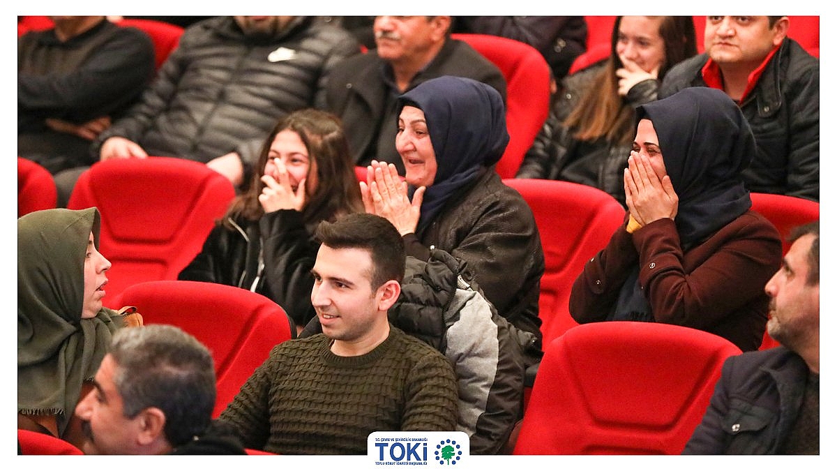 TOKİ, Elazığ'da kura çekilişi yaptı