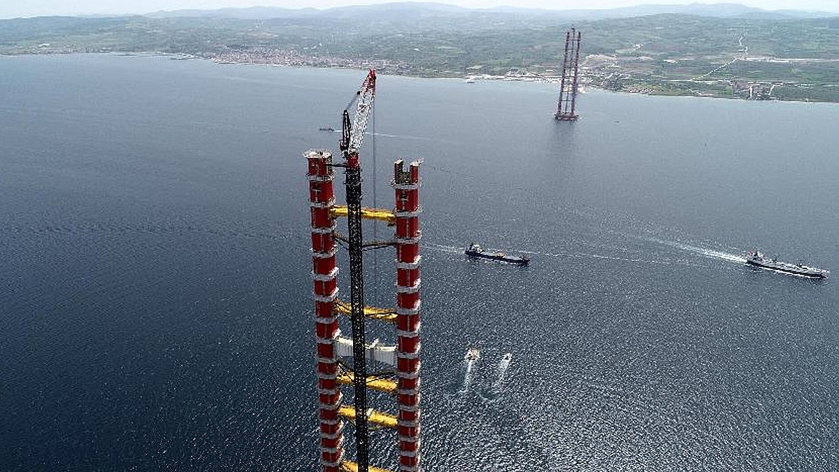 Çanakkale 1915 Köprüsünü 318 metreye ulaştıran son blok törenle monte edildi