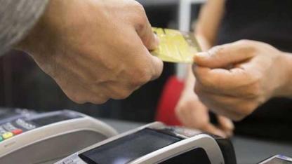 Nisan'da kredi kartlı ödemeler rekor kırdı